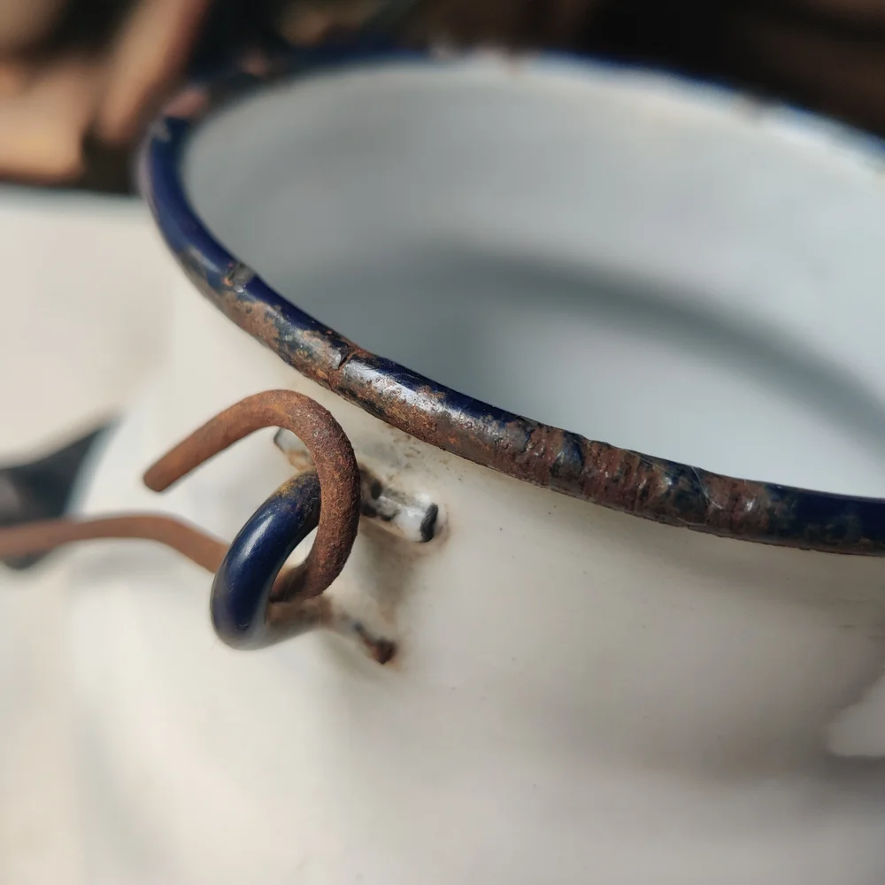 Vintage Antique White Enamelware Milk Canister Lid Wood Bail Handle 9